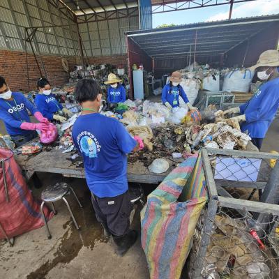 Sorting Out Plastic Waste From Other Waste